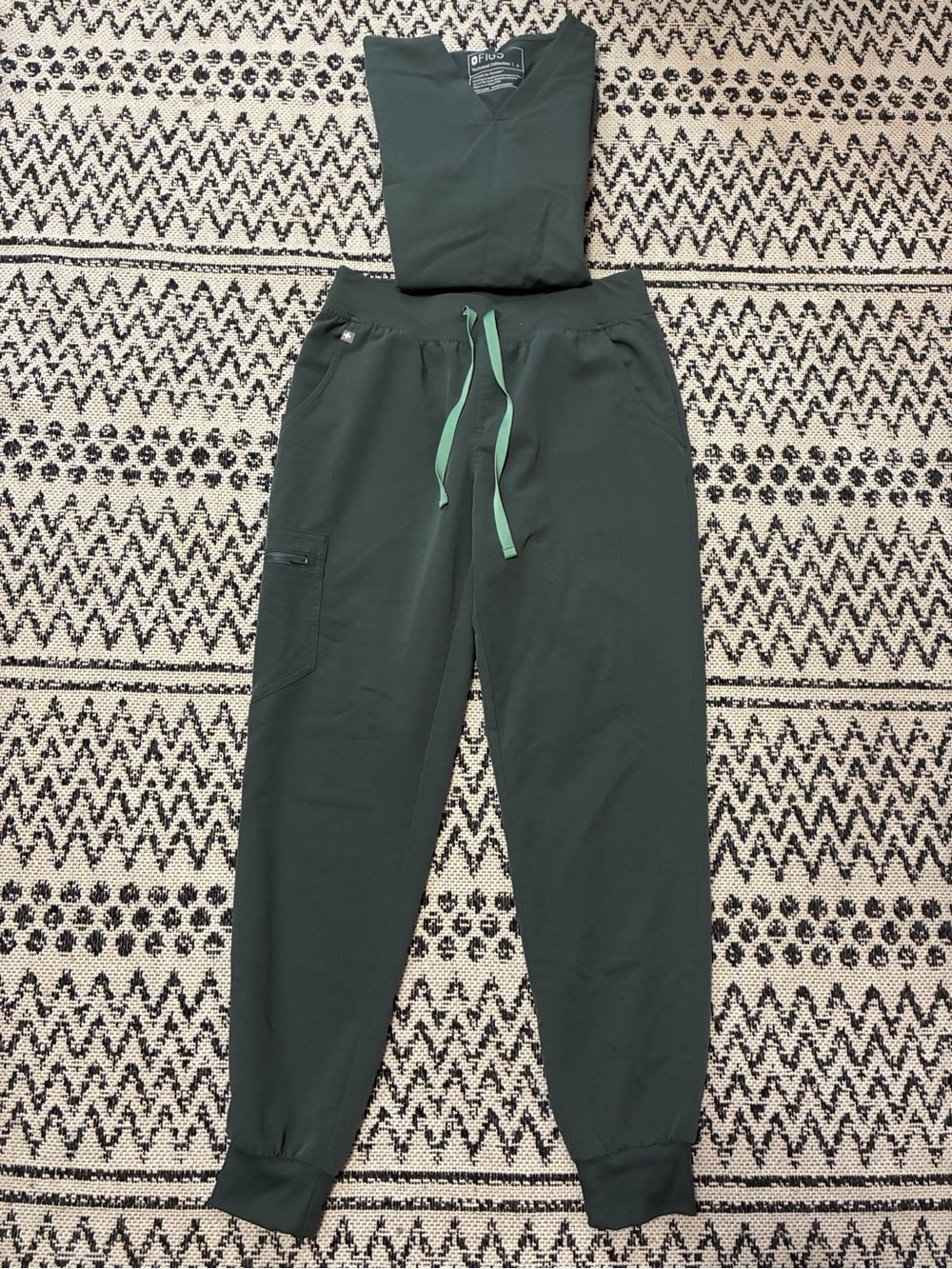 FIGS Evergreen Drawstring Jogger Scrub Pants & Shirt